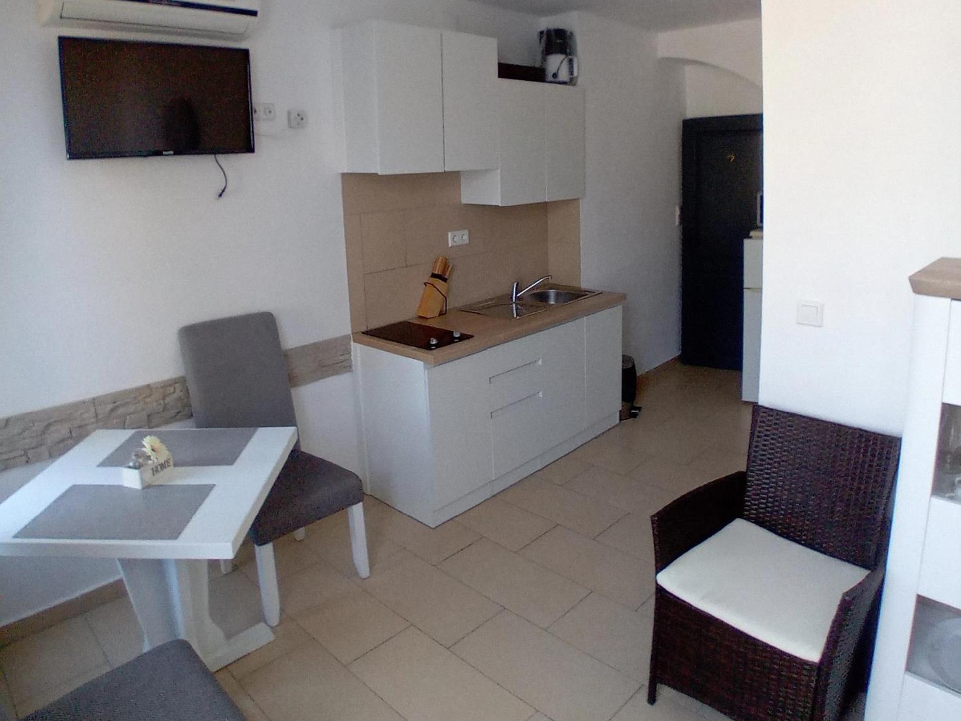 Vivi Studio Apartments Mali Lošinj Zimmer foto